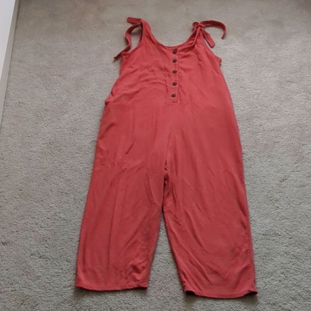 Old Navy Maternity Tie-Shoulder Henley Jumpsuit Size L